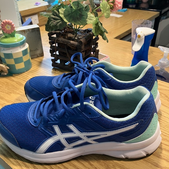 Asics Vibrant Blue Athletic Shoes - Picture 1 of 3